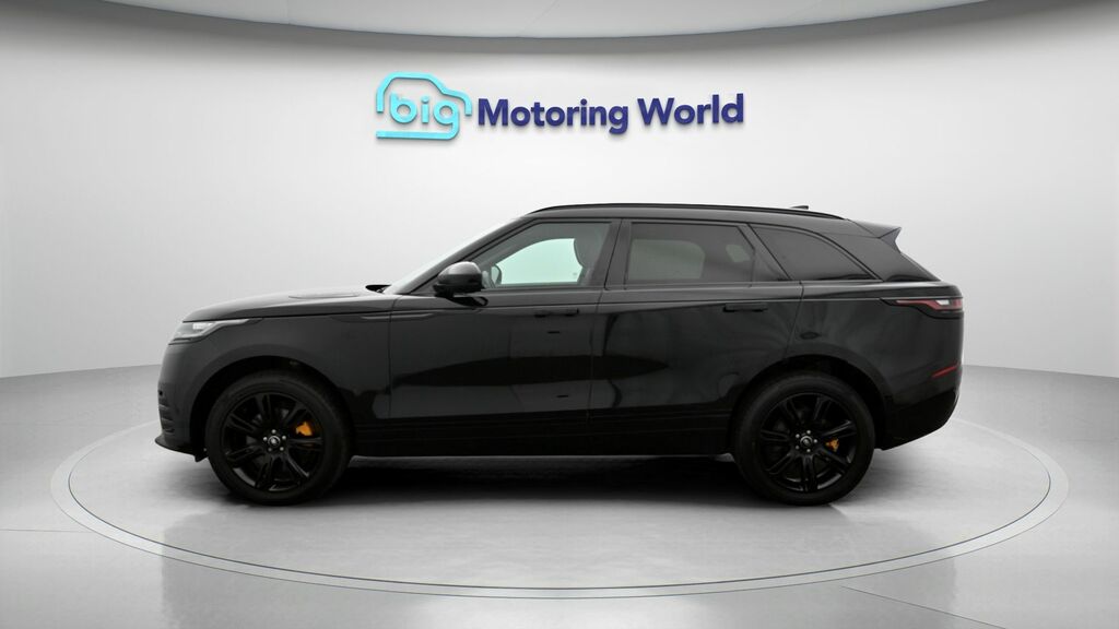 Land Rover Range Rover Velar Edition Black #4