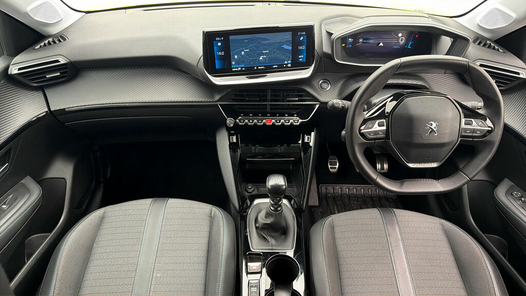 Peugeot 208 1.2 Puretech Allure Premium Hatchback  #12