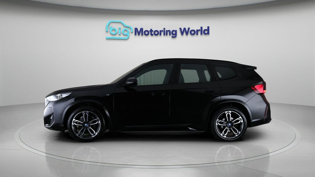 BMW iX1 M Sport Black #4