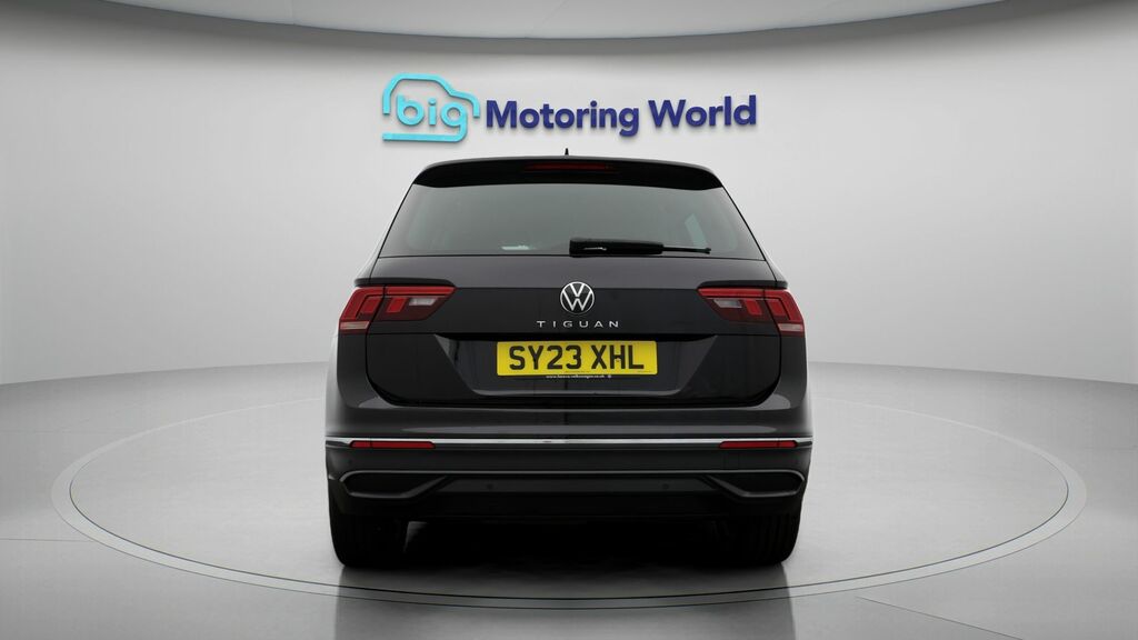 Volkswagen Tiguan Life SY23XHL Black #6