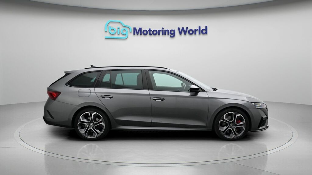 Skoda Octavia Octavia 2.0 Tdi 116Ps Se Technology Estate Lez White #8
