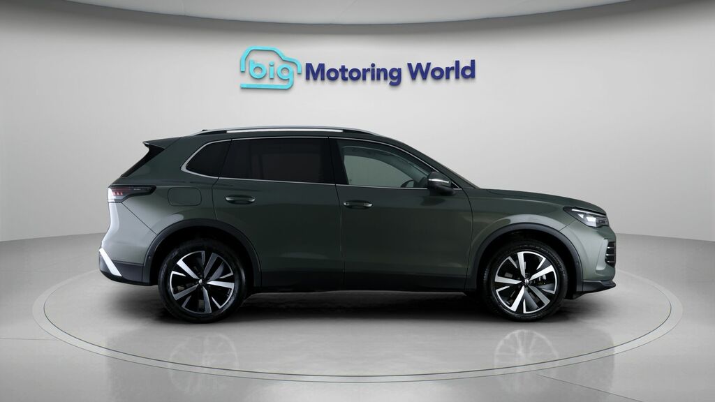 Volkswagen Tiguan 1.5 Tsi Ehybrid R-line Dsg Grey #8