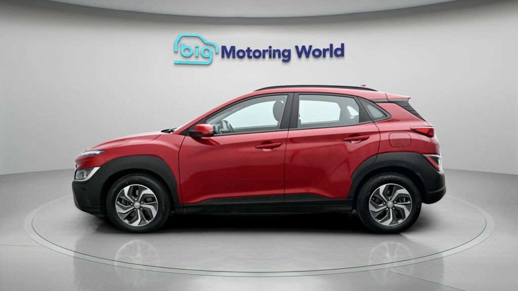 Hyundai Kona Se Connect Red #4