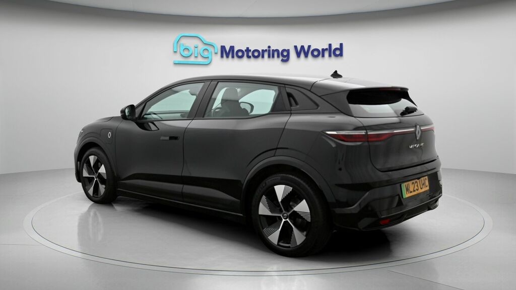 Renault Megane E-Tech Equilibre Black #5