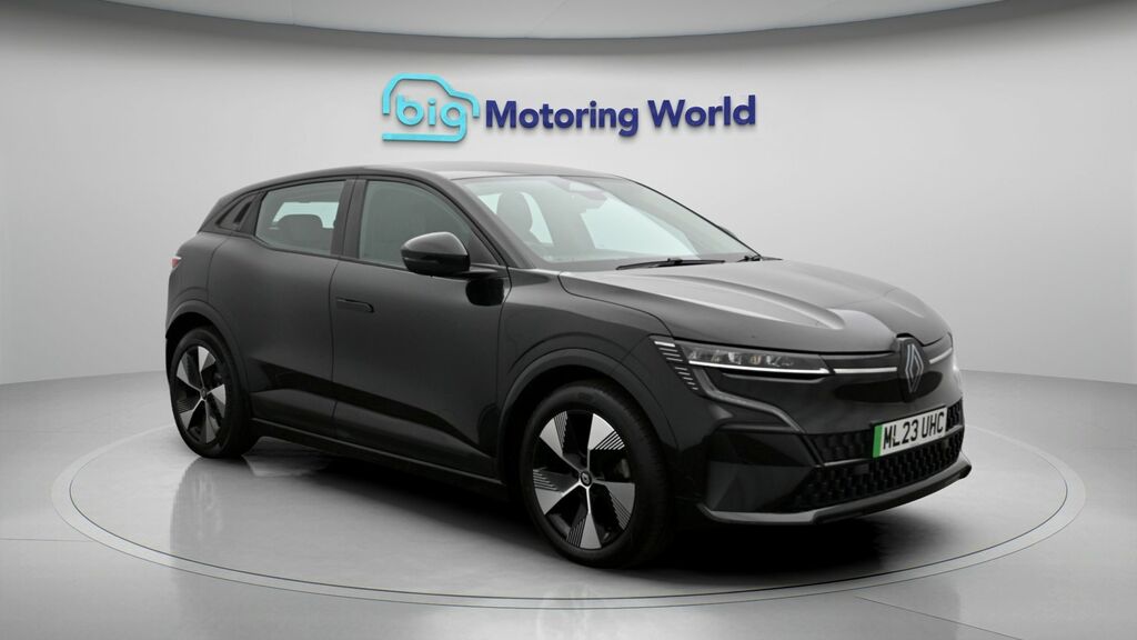 Renault Megane E-Tech Equilibre Black