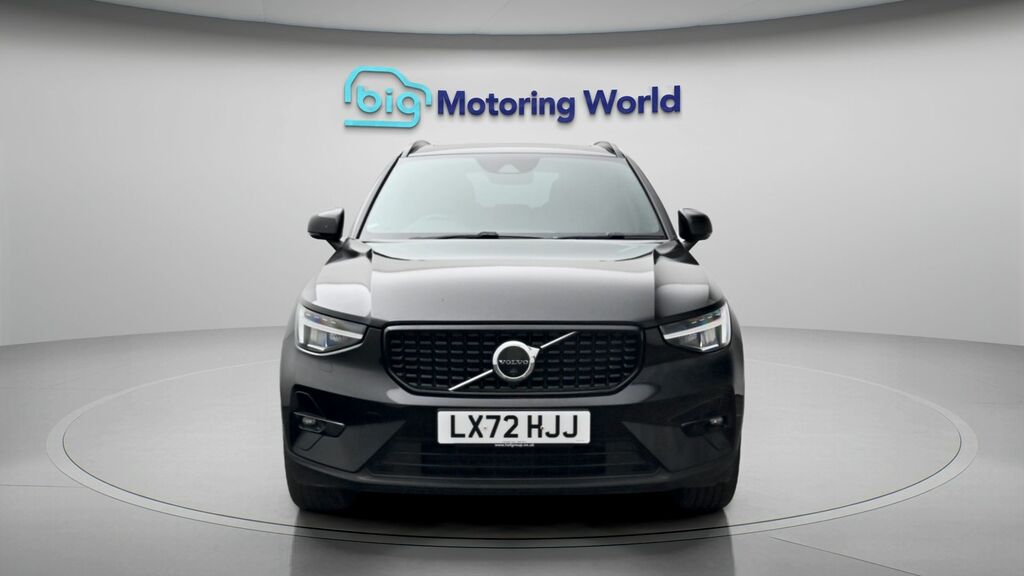 Volvo XC40 Ultimate Dark LX72HJJ Black #2