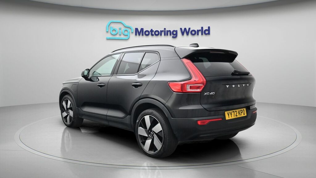 Volvo XC40 Ultimate Dark Black #5