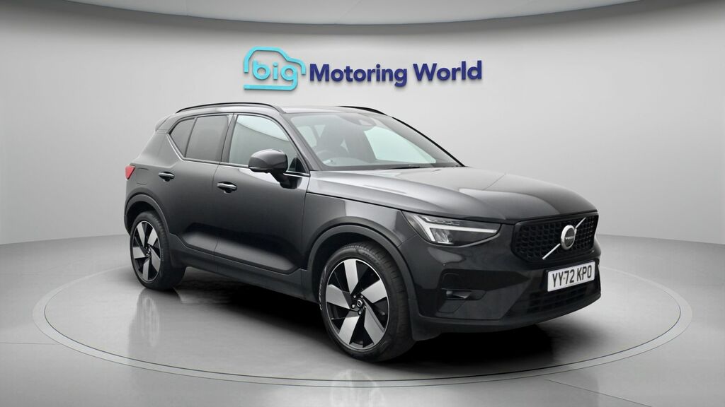 Volvo XC40 Ultimate Dark Black