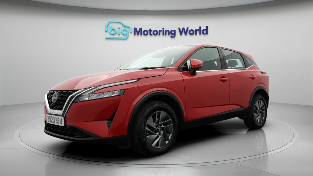 Nissan Qashqai Acenta Premium BW23NFU Red #3