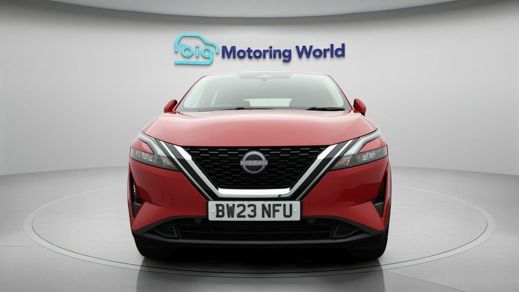 Nissan Qashqai Acenta Premium BW23NFU Red #2