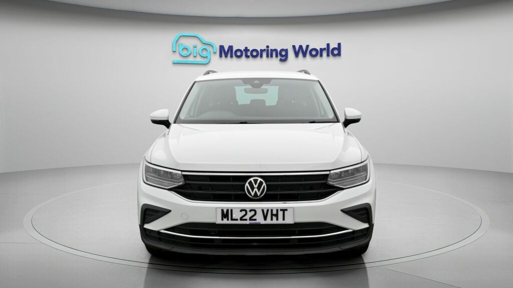 Volkswagen Tiguan Life White #2