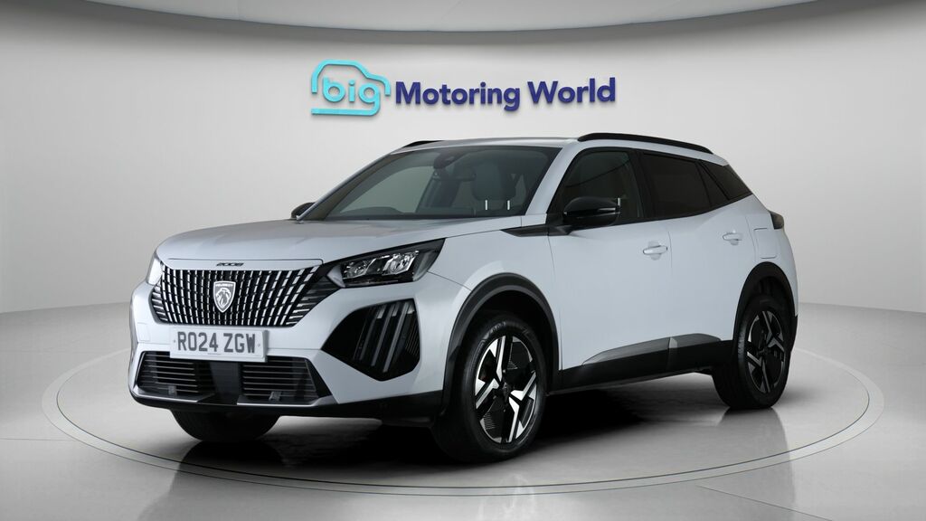 Peugeot 2008 Allure White #3