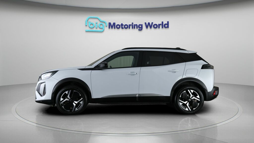 Peugeot 2008 Allure White #4
