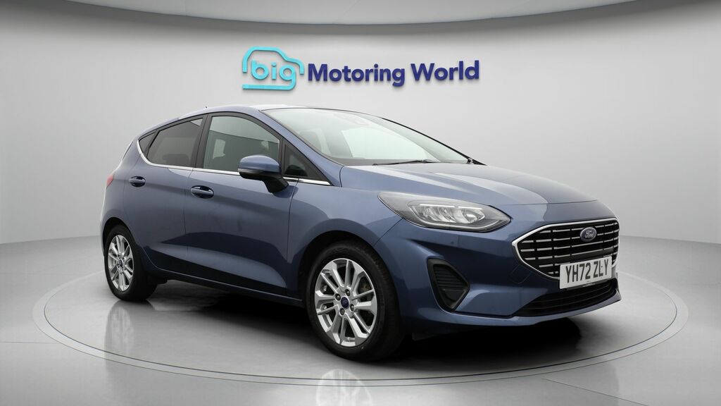 Ford Fiesta Titanium Blue