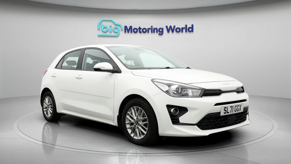 Kia RIO 2 SL71GGX White