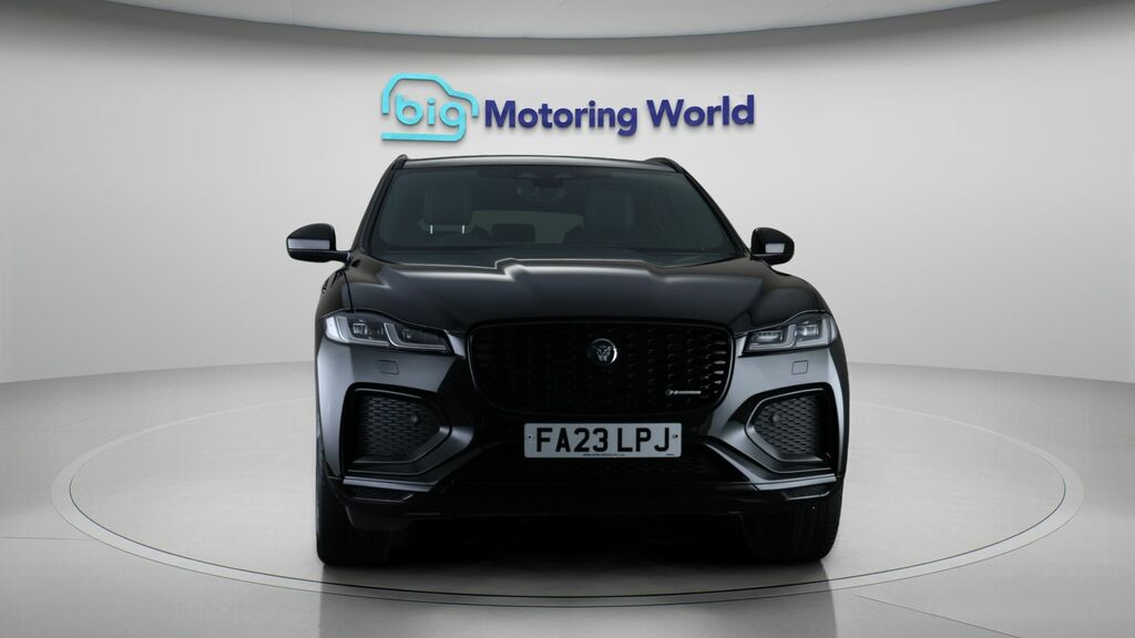 Jaguar F-Pace R-dynamic Se Black Black #2