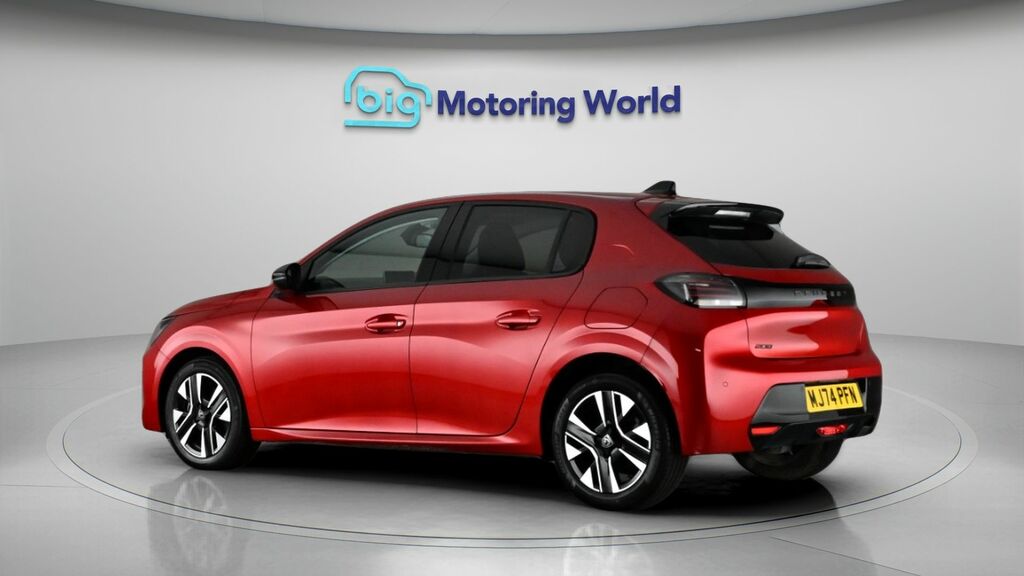 Peugeot 208 Allure MJ74PFN Red #5