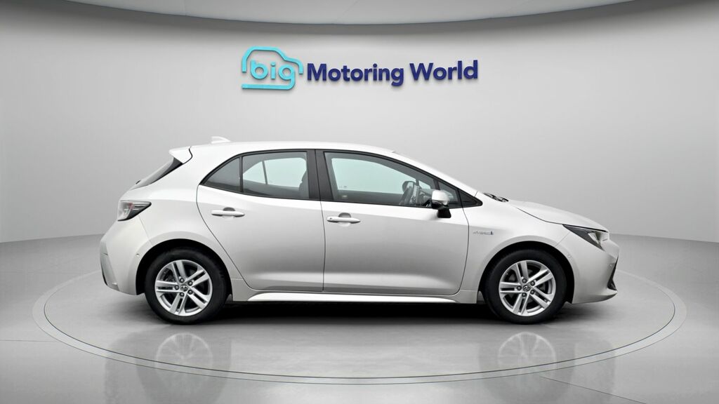 Toyota Corolla 1.8 Vvt-h Design Cvt Euro 6 Ss White #8