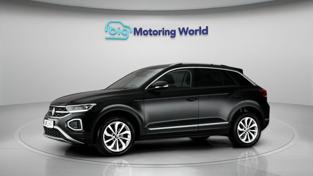 Volkswagen T-Roc Style Black #4