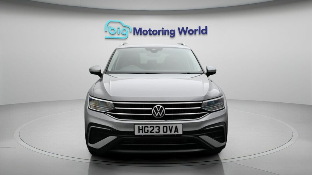 Volkswagen Tiguan Allspace Life Silver #2