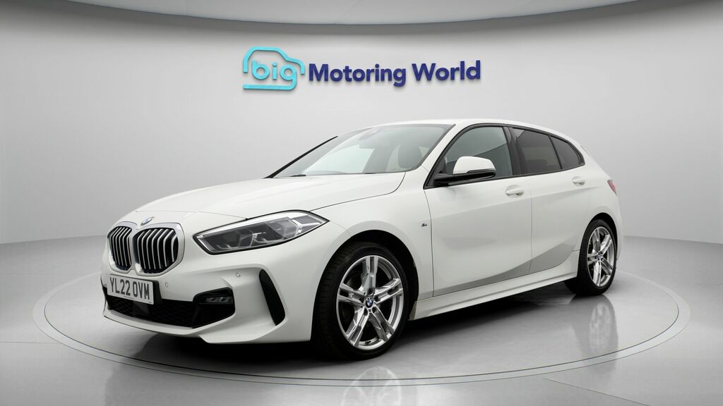 BMW 1 Series M Sport White #3