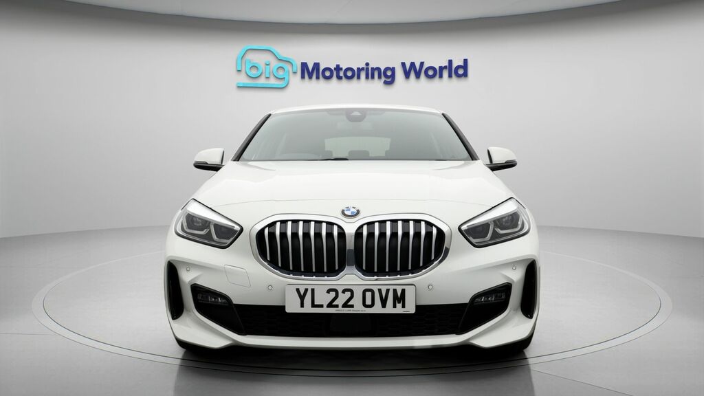 BMW 1 Series M Sport White #2