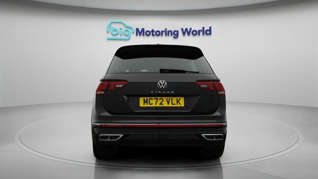 Volkswagen Tiguan R-line Black #6