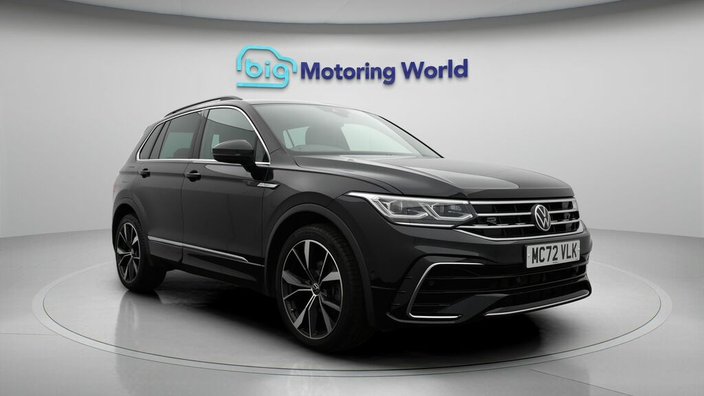 Volkswagen Tiguan R-line Black