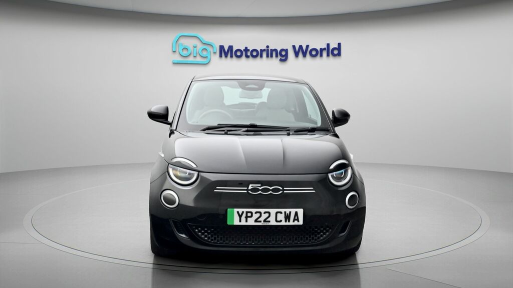Fiat 500E La Prima Black #2