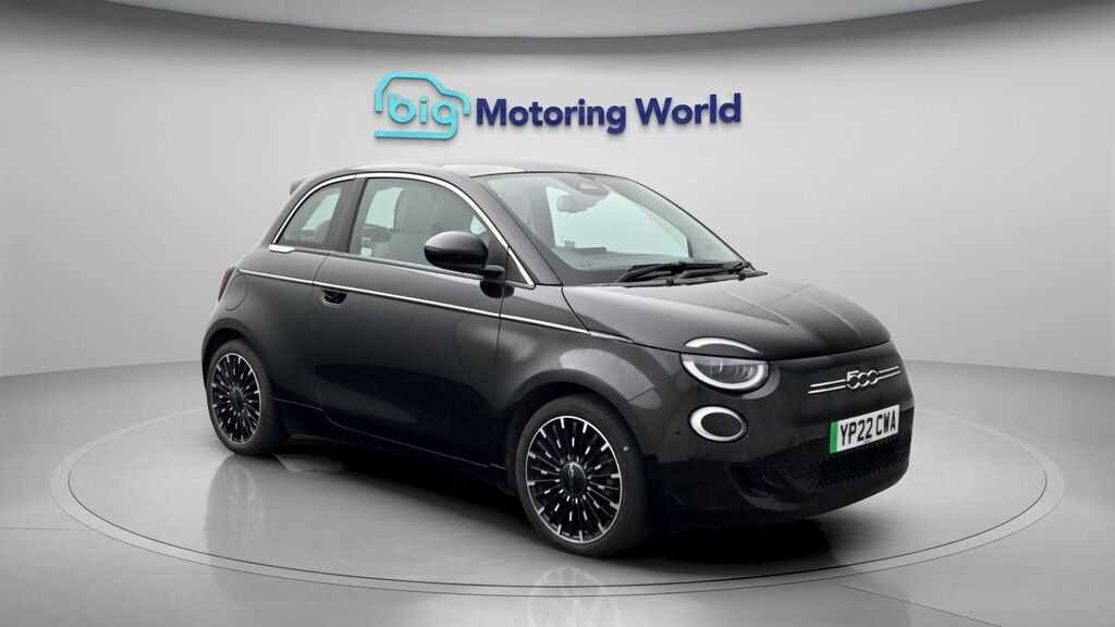 Fiat 500E La Prima Black