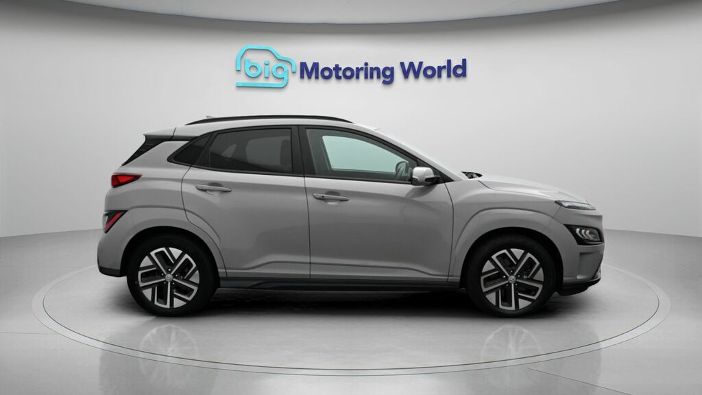 Hyundai Kona 150Kw Premium 64Kwh Green #8