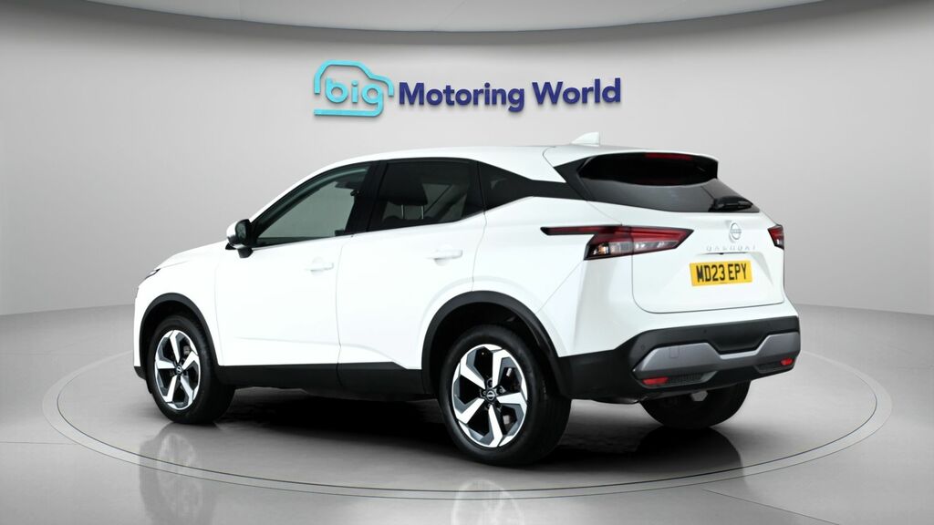 Nissan Qashqai N-connecta MD23EPY White #5