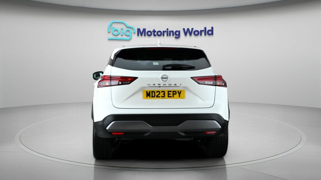 Nissan Qashqai N-connecta MD23EPY White #6