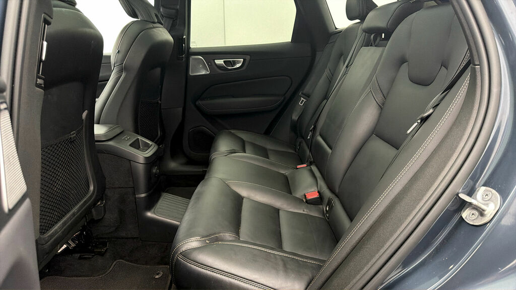 Volvo XC60 2.0 B5p Plus Dark Awd Geartronic Estate Blue #15