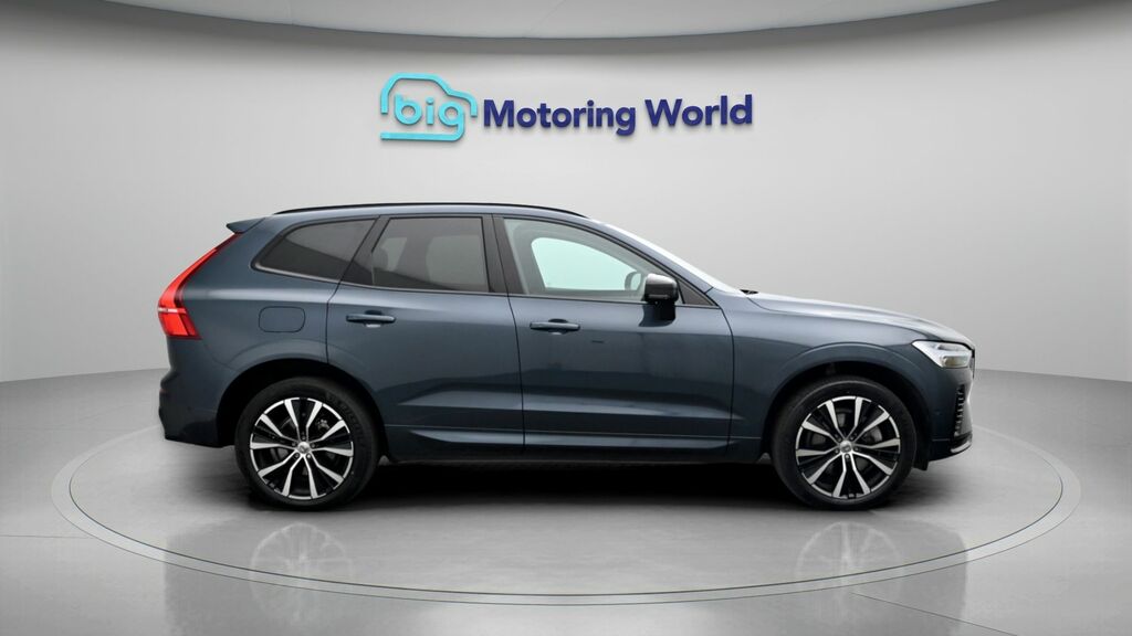 Volvo XC60 2.0 B5p Plus Dark Awd Geartronic Estate Blue #8