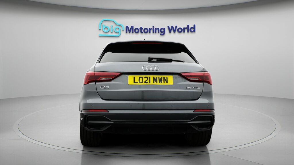Audi Q3 Black Edition LO21MWN Grey #6