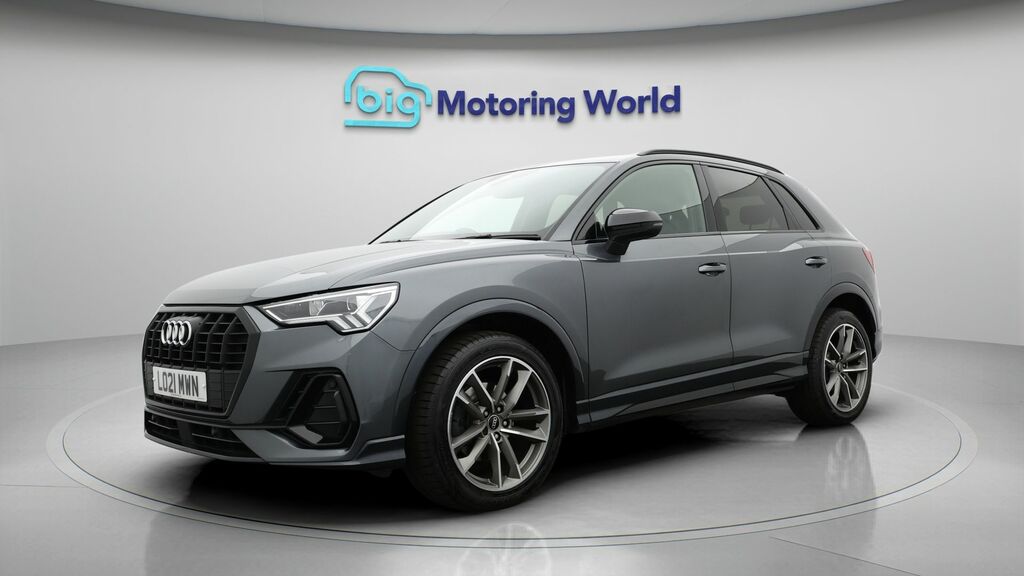 Audi Q3 Black Edition LO21MWN Grey #3