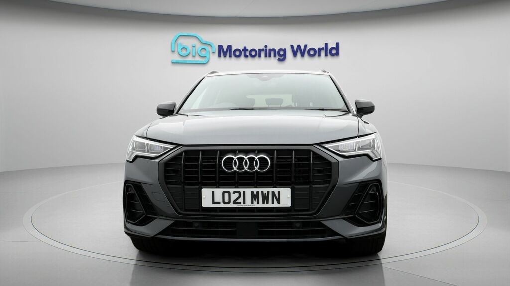 Audi Q3 Black Edition LO21MWN Grey #2