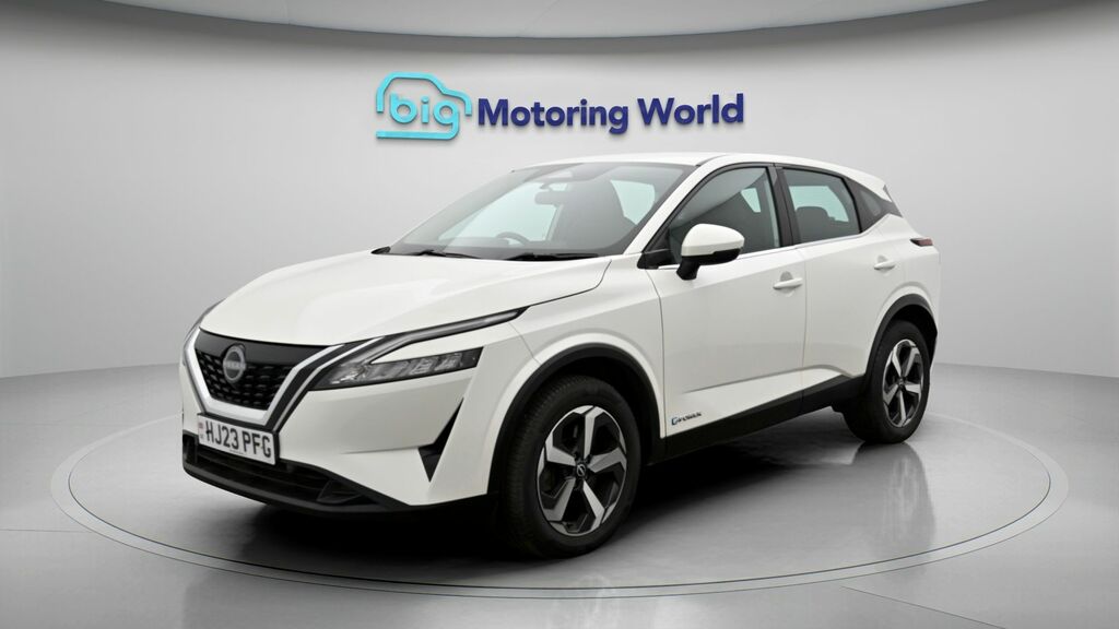 Nissan Qashqai Acenta Premium HJ23PFG White #3