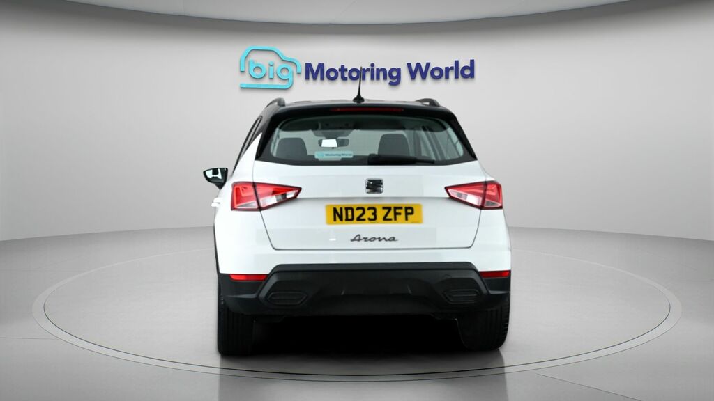Seat Arona Se White #6