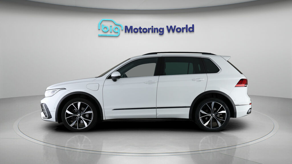 Volkswagen Tiguan R-line White #4