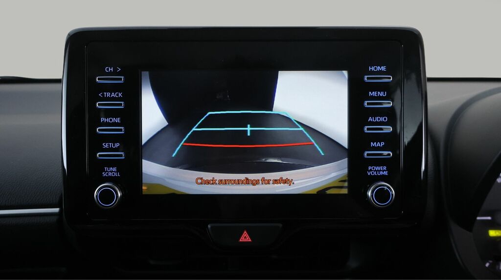 Toyota Yaris 1.5 Hybrid Design Silver #21