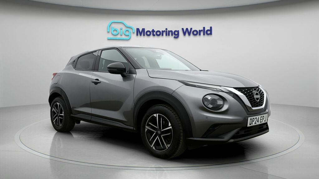 Nissan Juke N-connecta Grey