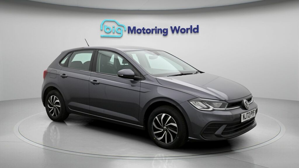 Volkswagen Polo Life Grey