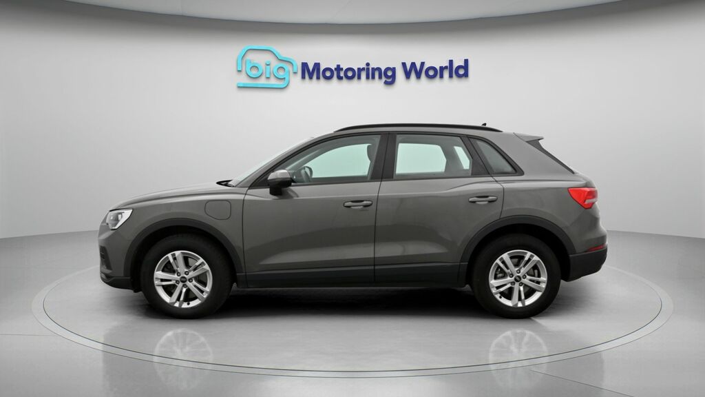 Audi Q3 Technik Grey #4