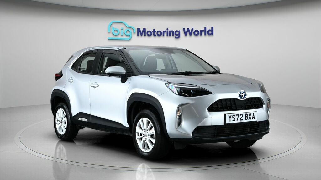 Toyota Yaris Cross Icon Silver