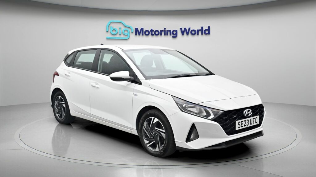 Hyundai I20 Se Connect White