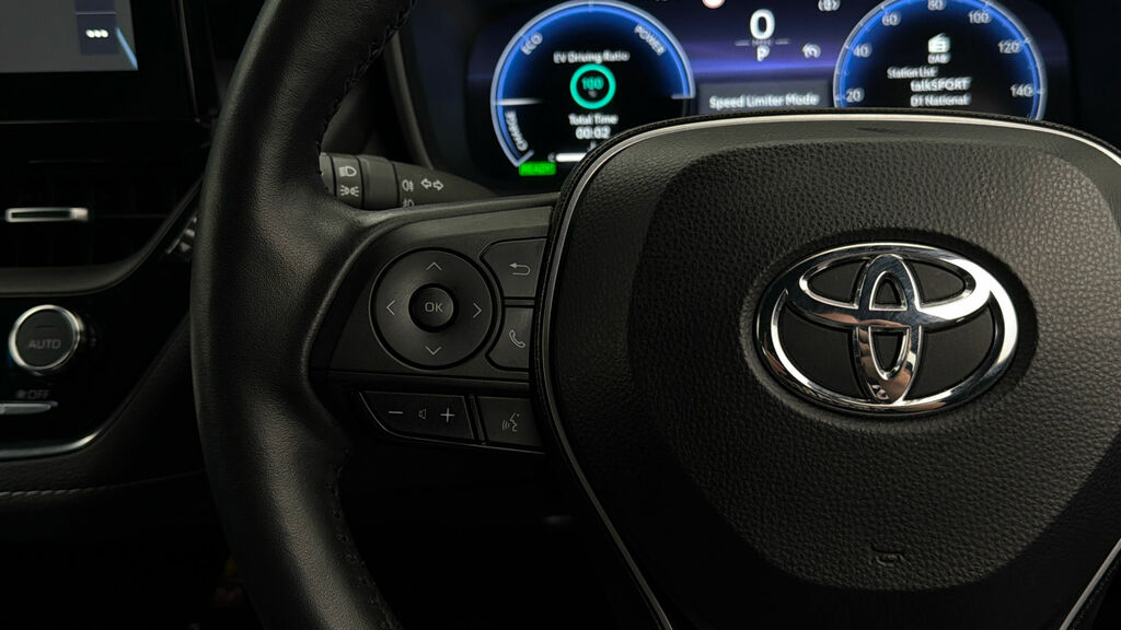 Toyota Corolla 2.0 Hybrid Gr Sport Cvt White #22