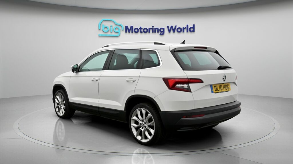 Skoda Karoq Edition White #5
