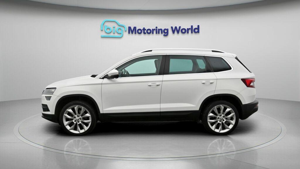 Skoda Karoq Edition White #4